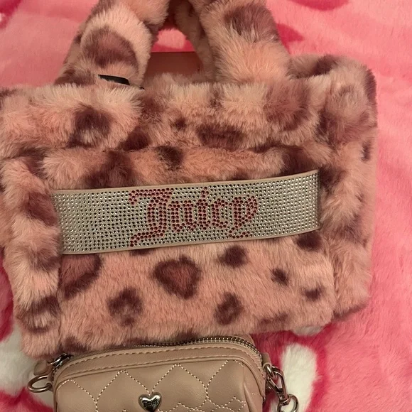 Juicy Couture Pink Leopard Faux Fur Tote with wristlet - Picture 2 of 5